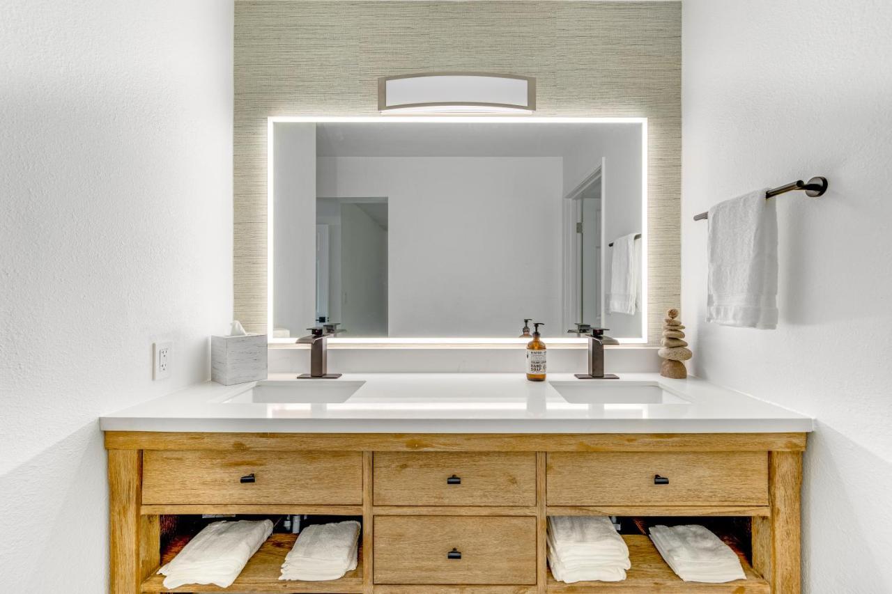 Newly Renovated Condo With Sup Paddle Boards And Golf Clubs Included ไคลัวโคนา ภายนอก รูปภาพ
