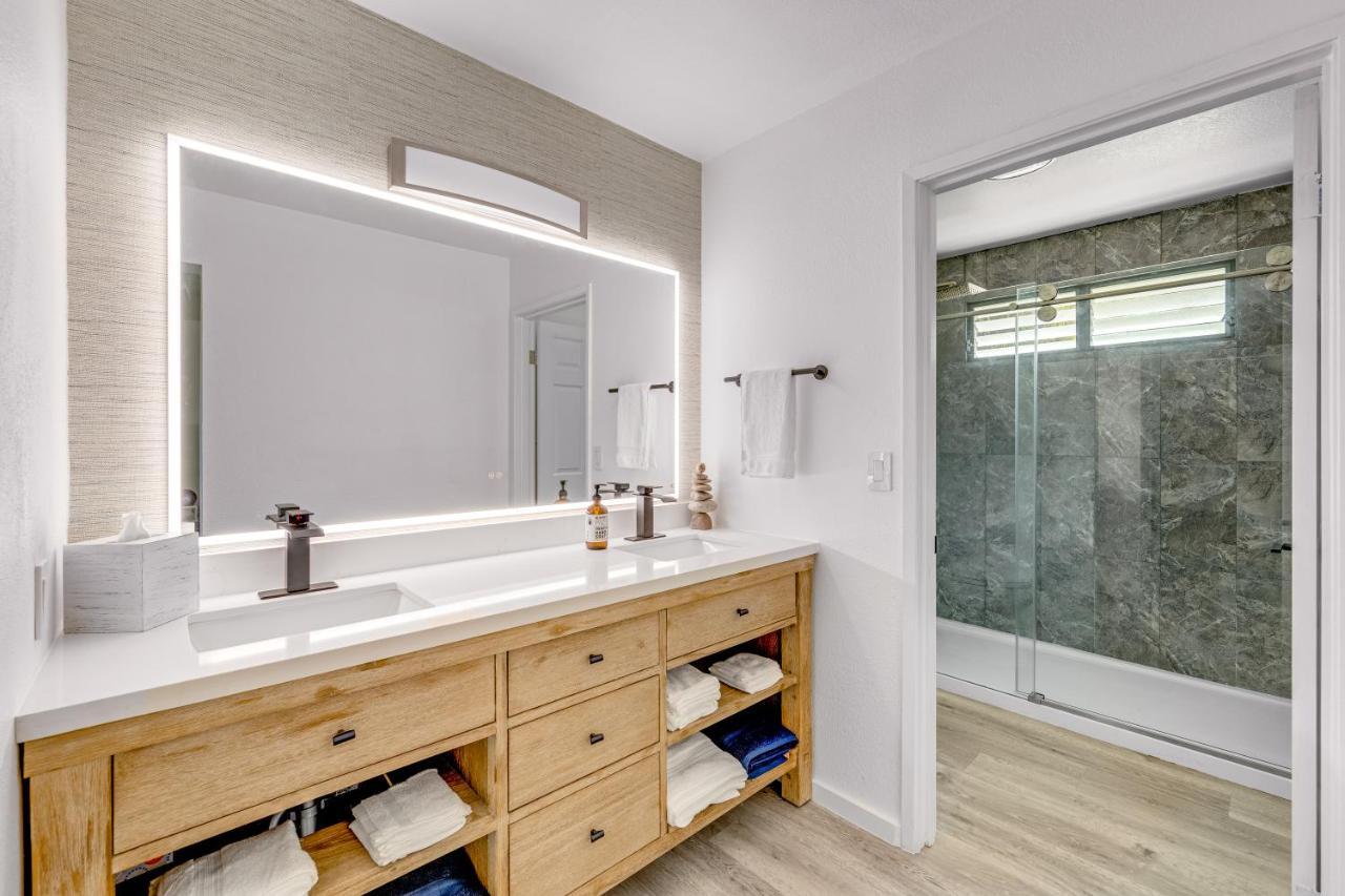 Newly Renovated Condo With Sup Paddle Boards And Golf Clubs Included ไคลัวโคนา ภายนอก รูปภาพ