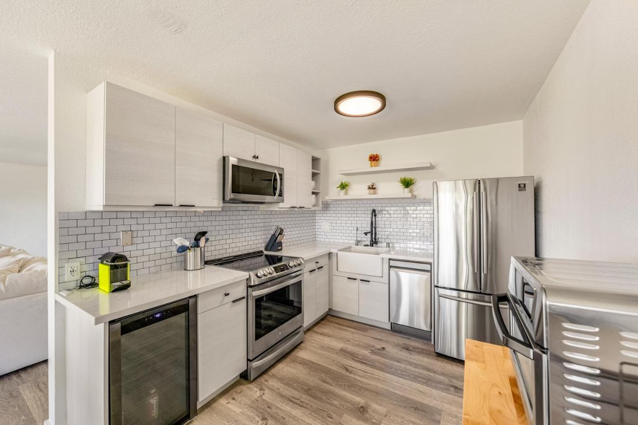 Newly Renovated Condo With Sup Paddle Boards And Golf Clubs Included ไคลัวโคนา ภายนอก รูปภาพ